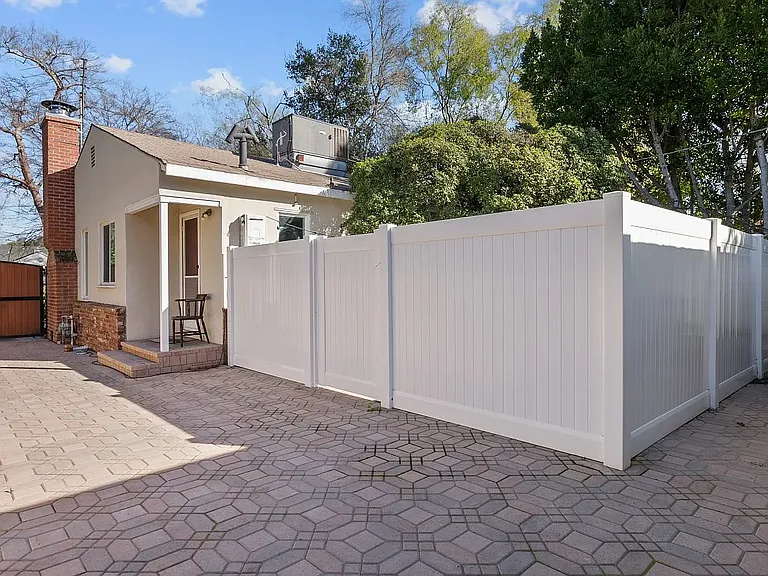 5653 Buffalo Ave — Photo 16