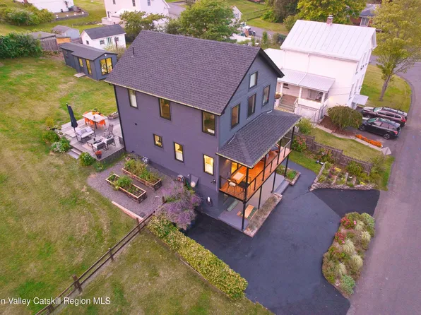 202 Tilden Street, Port Ewen, NY 12466