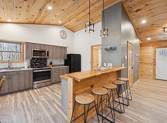 5th image of 67863 Topside Road