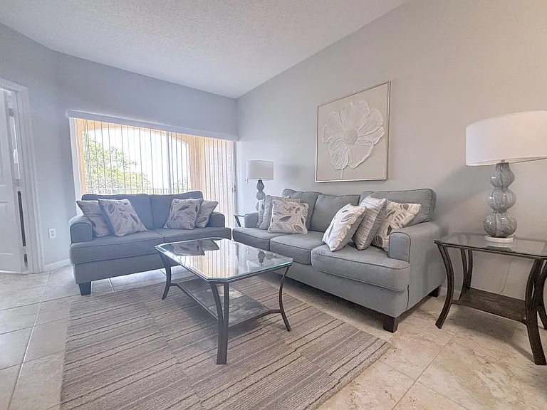 2080 Greenview Shores Blvd #419 — Photo 6