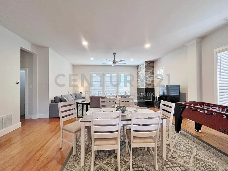 4830 Cedar Springs Rd #13 — Photo 8