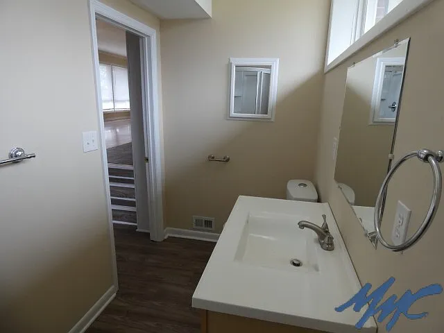 822 Kirkwood Ave — Photo 13