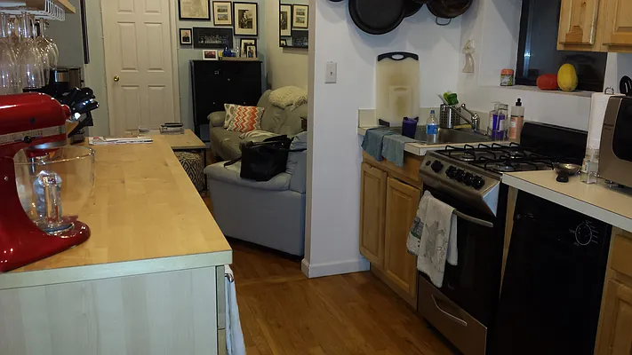 Rented by JMK Realty | media 10