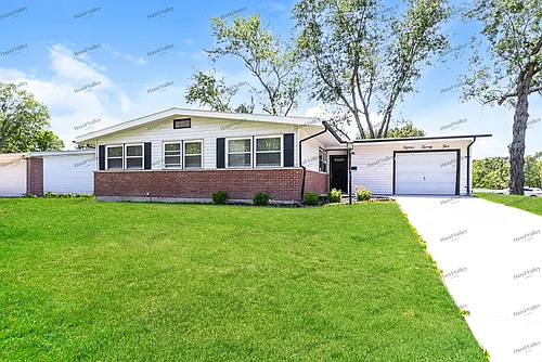 1525 Stallion Dr Photo 1