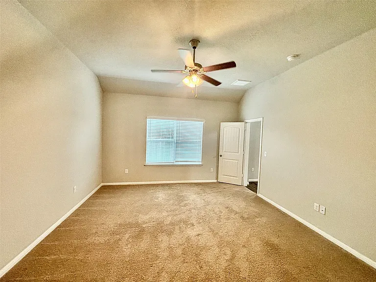 1905 Alamo Heights Ave — Photo 12