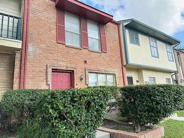 1st image of 7700 Creekbend Dr APT 109