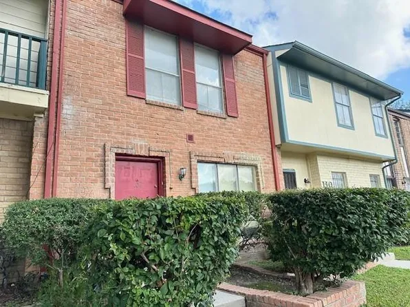 7700 Creekbend Dr, Houston, TX