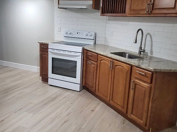 3rd image of 83 McWhorter St