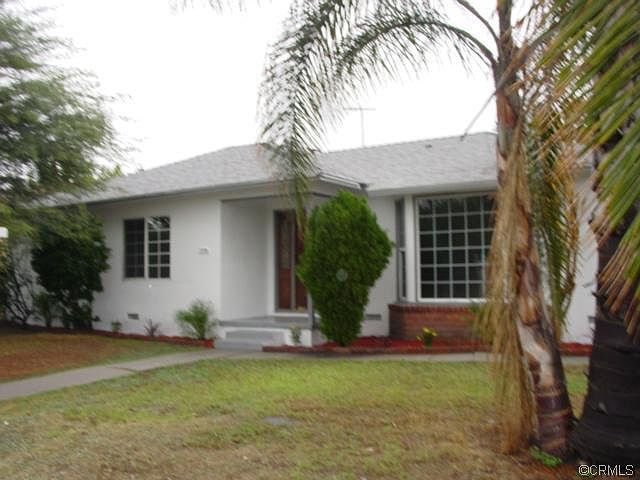 1st image of 1836 N San Antonio Ave