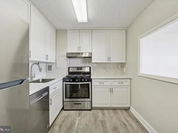 1030 E Lancaster Ave APT 521, Bryn Mawr, PA 19010