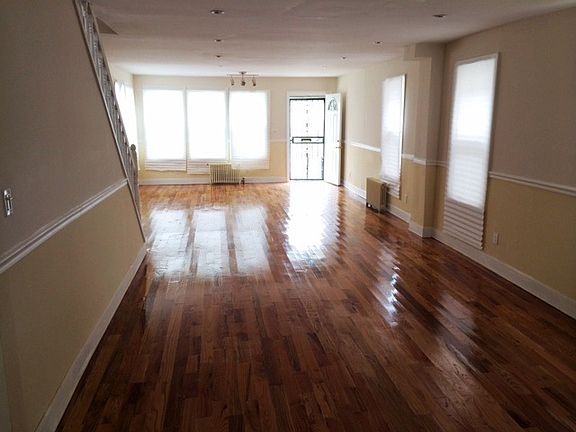 4th image of 11060 160th St