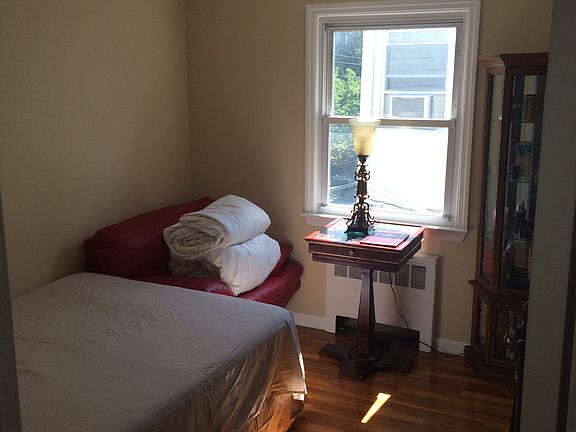 5th image of 431 Park View Ave