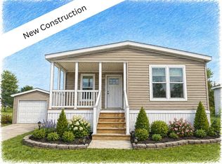 6 Swan Ln, Beecher, IL 60401