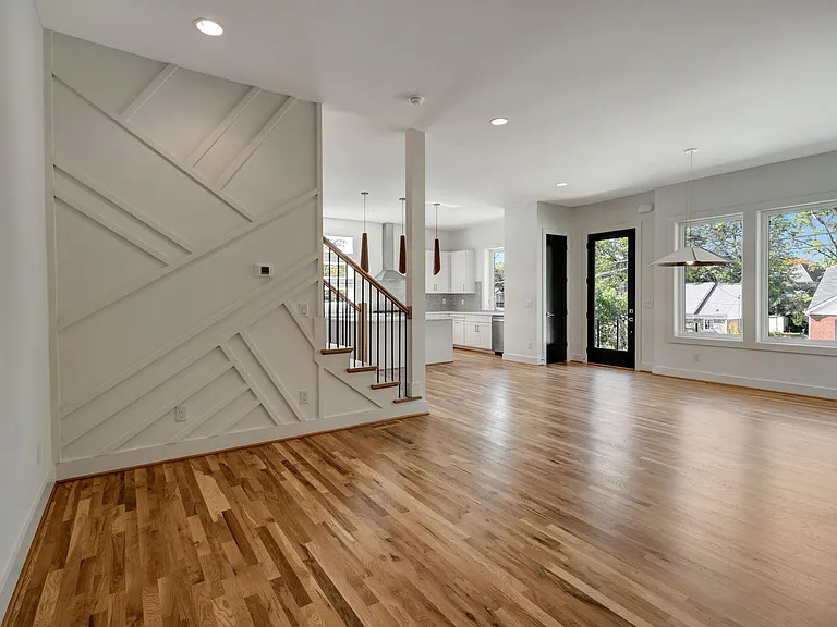 1806A Neal Ter — Photo 5