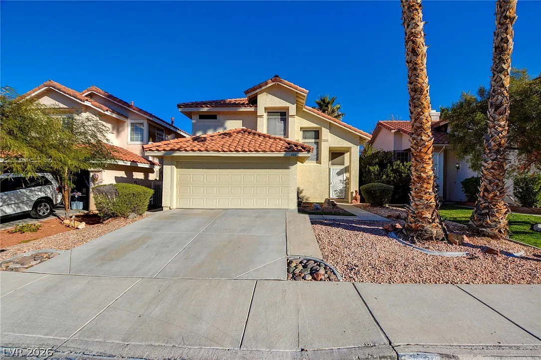 4 bed, 3.0 bath, 2065 sqft, $2,595 — Photo 1