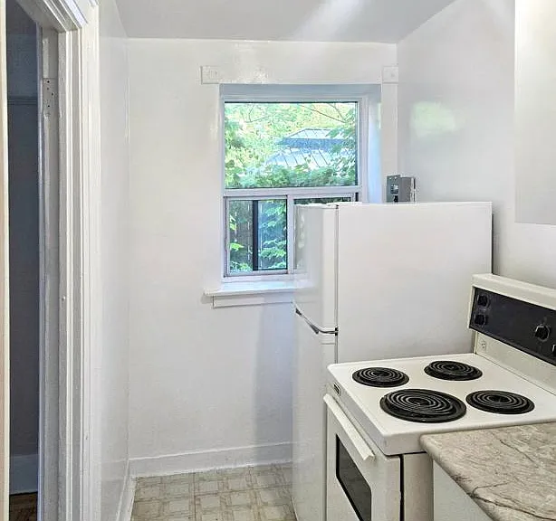 433 Sherbourne St — Photo 11