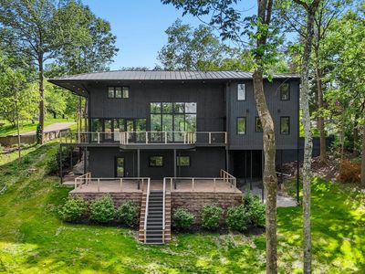 2005 Lakeside Dr, Lexington, KY, 40502