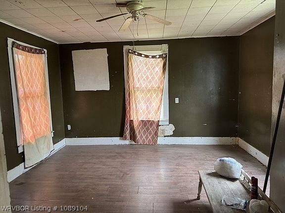 2nd image of 118 S Wood St
