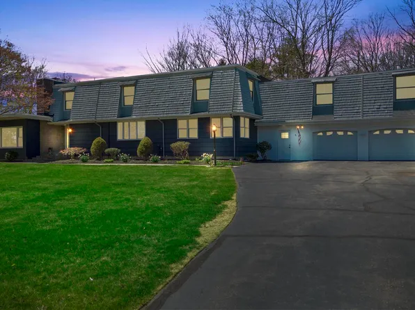 6 Whiting Farm Road, Branford, CT 06405