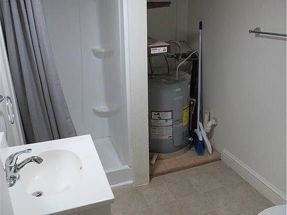 2nd image of 872 S 8th St