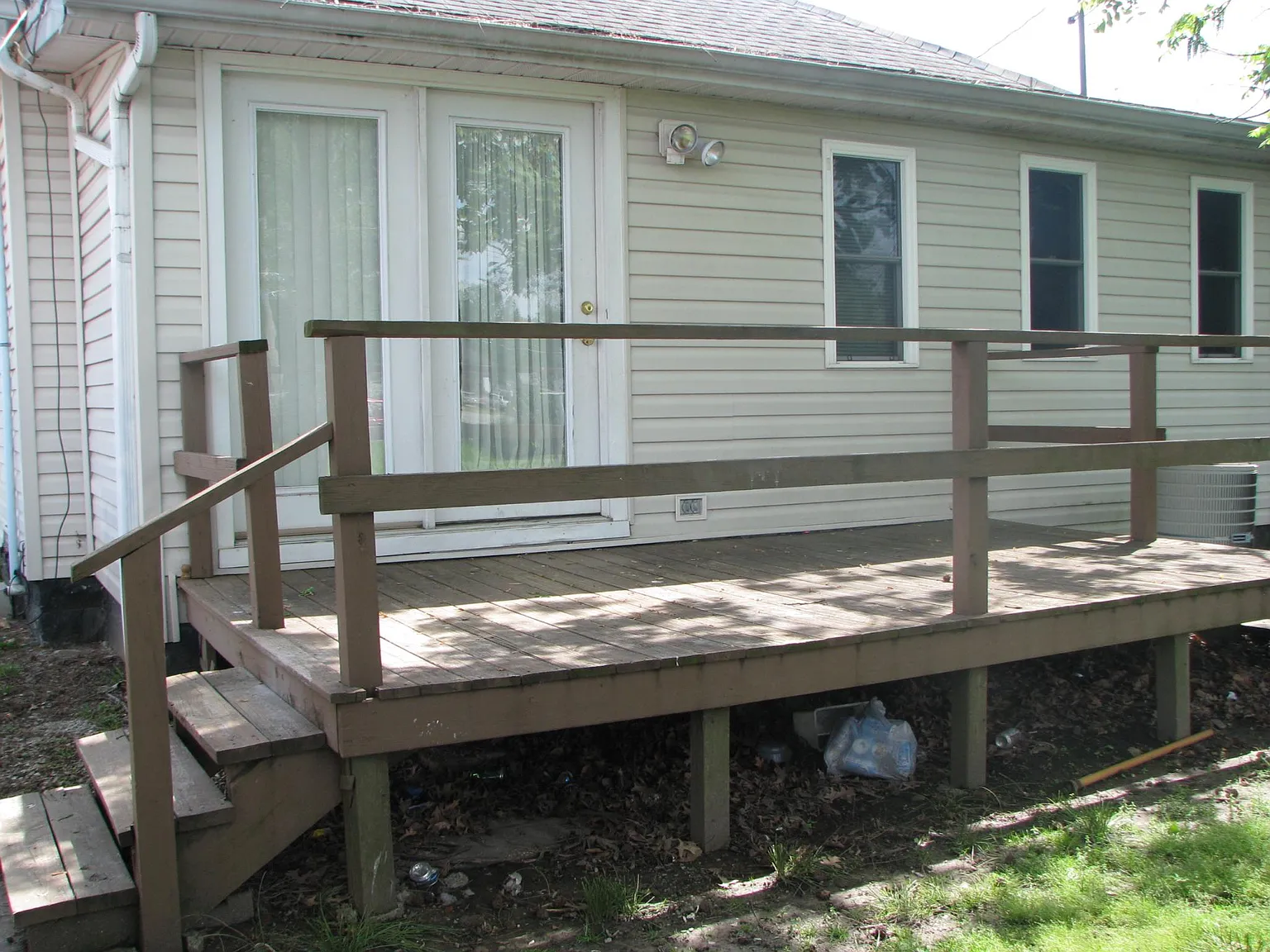 2 bed, 1.5 bath, 1100 sqft, $1,250 — Photo 2
