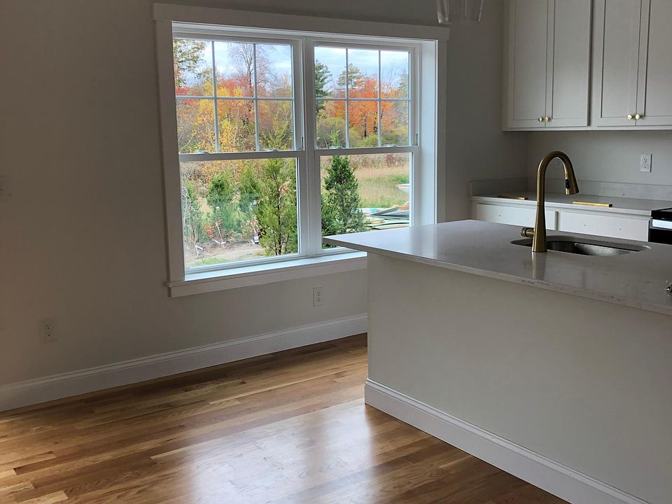 27 Callaway Dr Westbrook ME Zillow