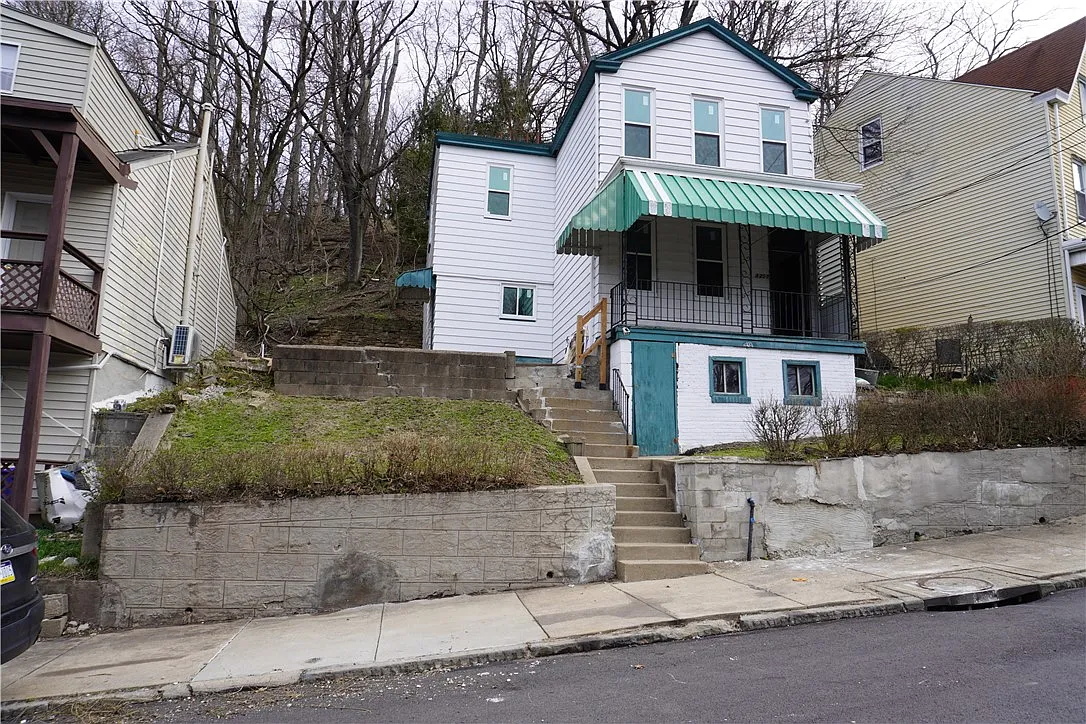 3200 Rothpletz St photo 1