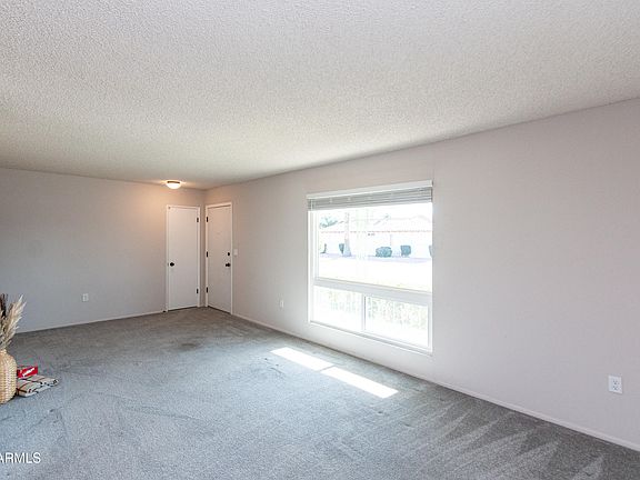 3rd image of 10310 W Bayside Rd