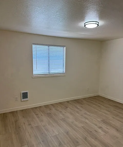 1109 McKinley Ave #1 — Photo 7