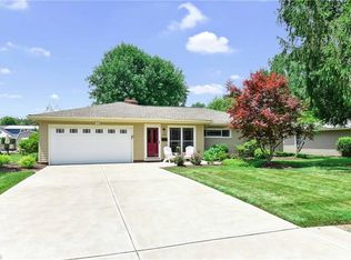 2686 W Asplin Dr, Rocky River, OH