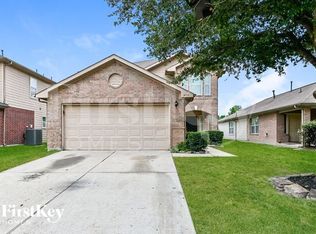 1035 Sawgrass Ridge Ln, Houston, TX 77073