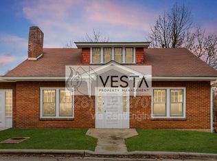 68 Maple St, Canton, NC 28716