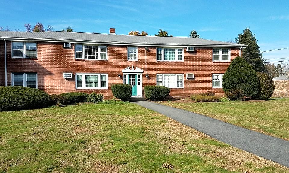 1st image of 7 Myles Standish Dr Unit 4