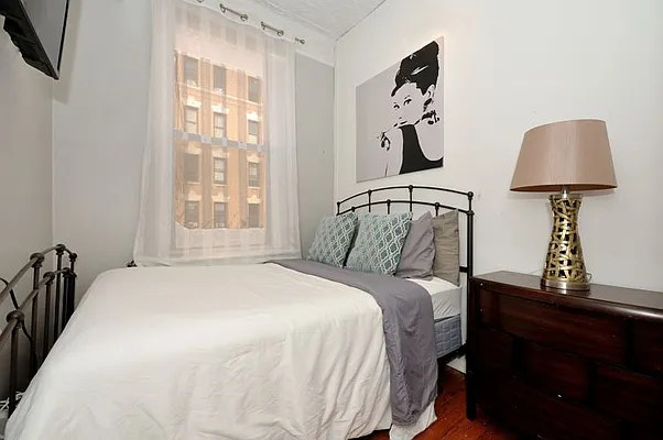 Rented by Eisenberg Exclusives | media 85