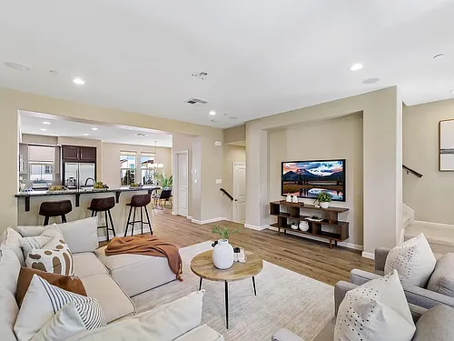 118 Selby Ln #7 Photo 1