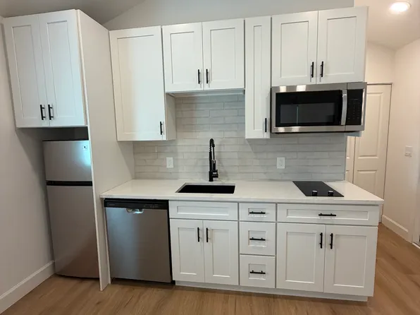 4045 Fairfield Ave S #B, Saint Petersburg, FL 33711
