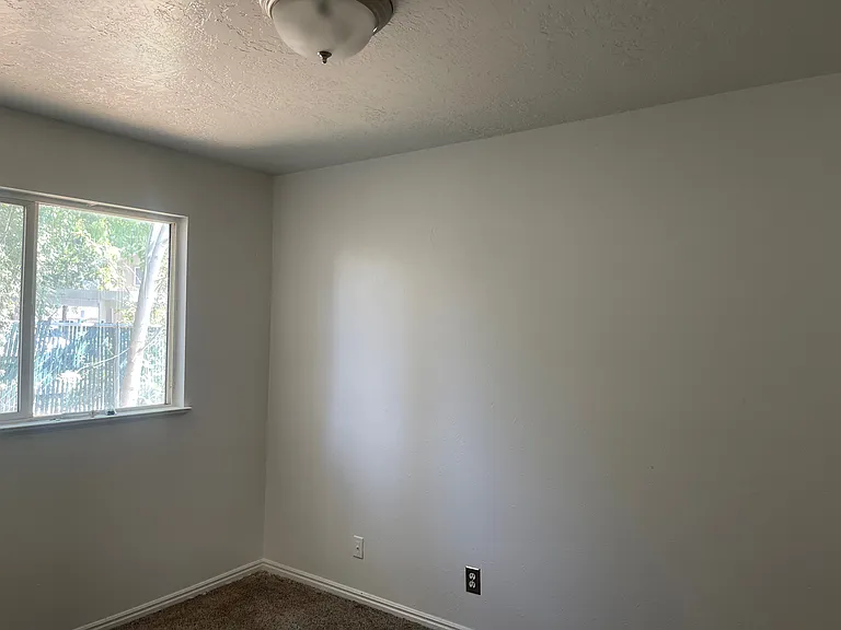 750 S 266 W — Photo 13