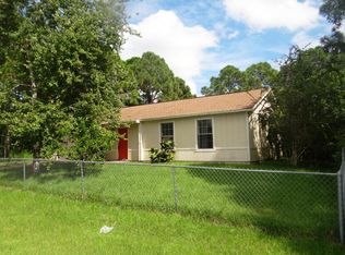 879 Carnation Ave SE, Palm Bay, FL 32909