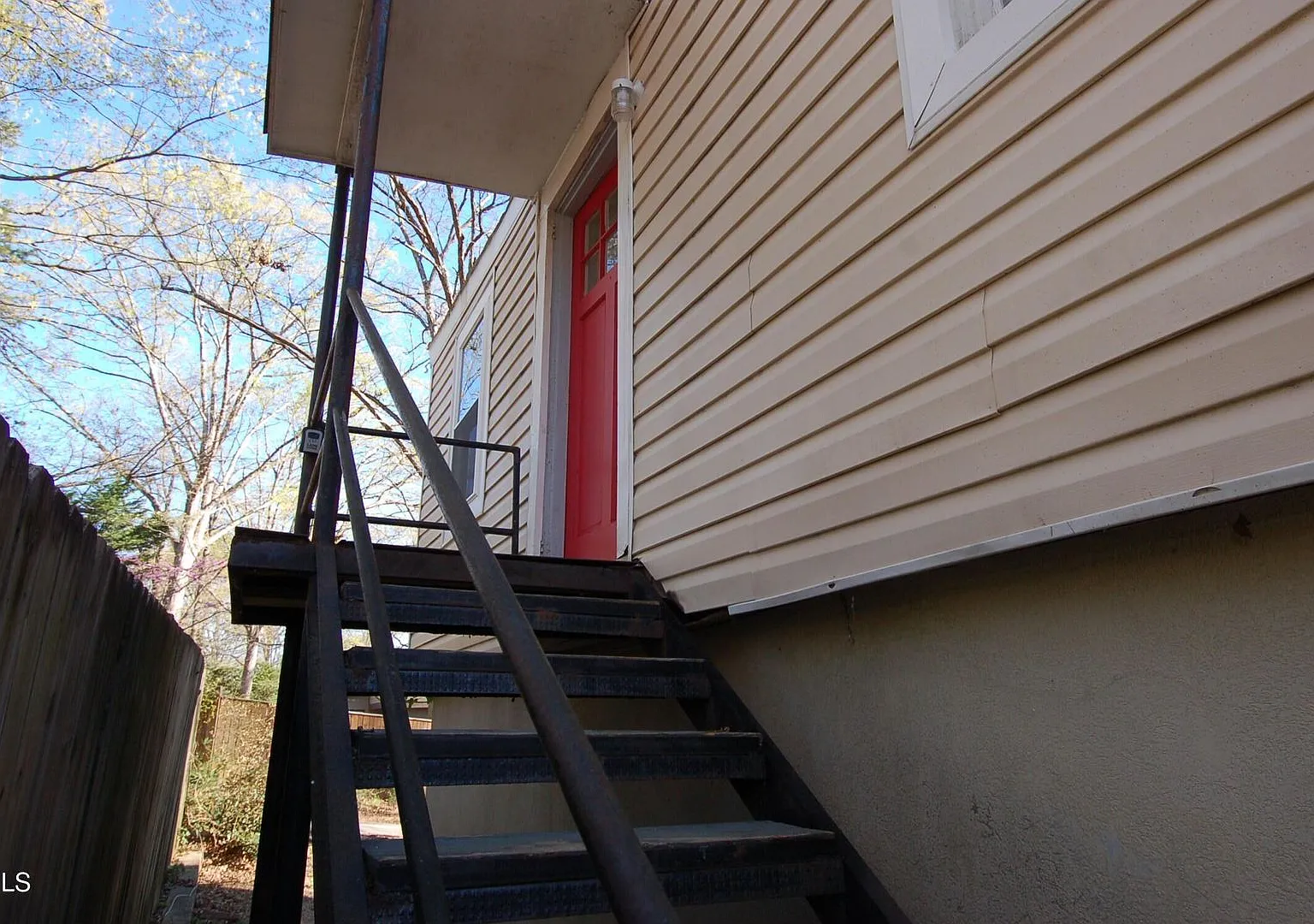 3206 — Photo 3