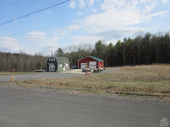 86 Grand Rd, East Durham, NY 12423