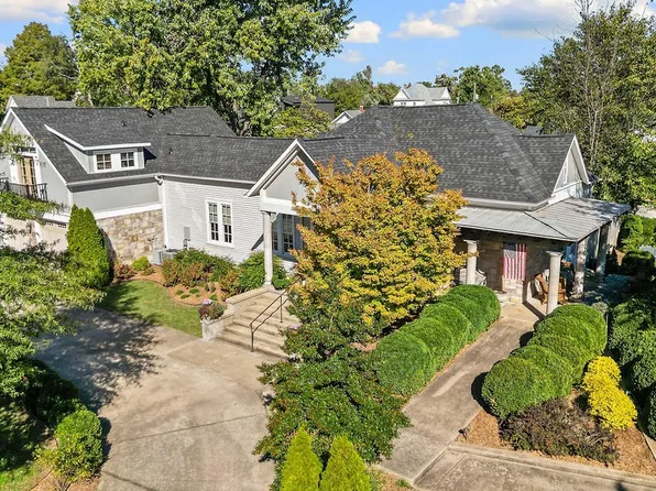 501 N Main St, Bentonville, AR 72712