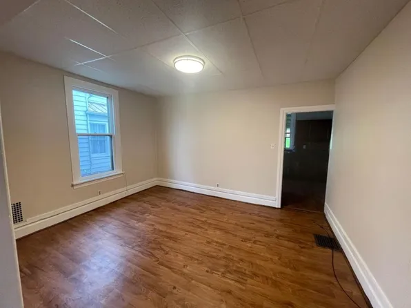 330 S 4th St, Newport, PA 17074