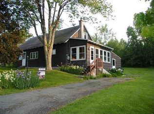 290 N Pole Rd, Melrose, NY 12121