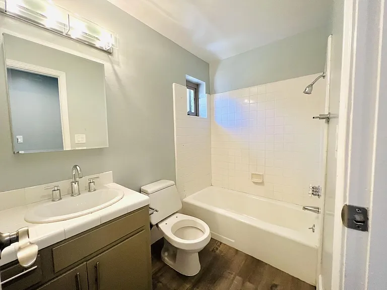 1530 Bath St #2 — Photo 9