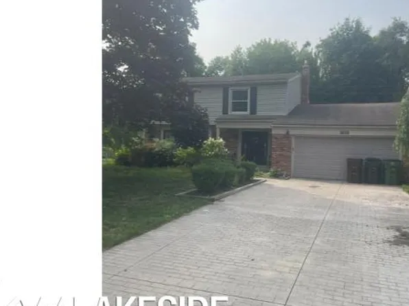 8698 Hedgeway Dr, Shelby Township, MI 48317