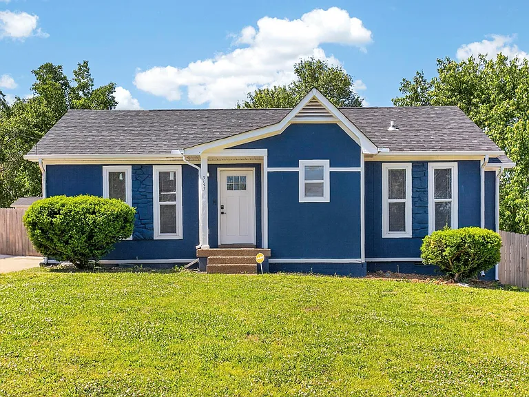 3153 Towne Village Rd — Photo 1