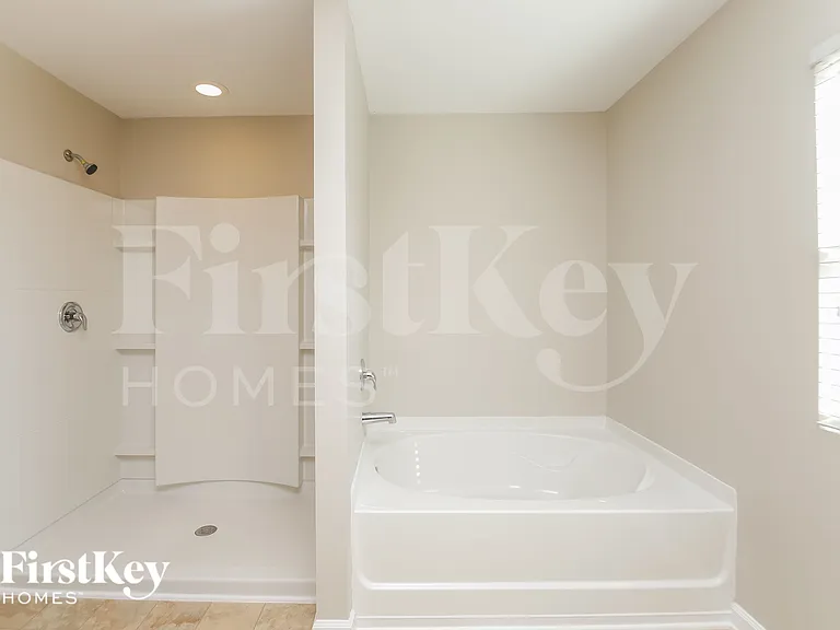 90 Westin Way — Photo 14