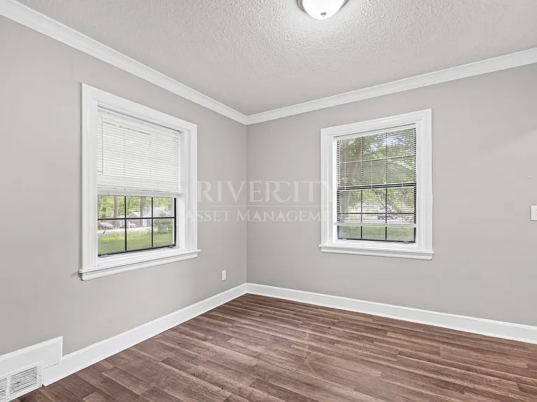 4051 Auburn Rd — Photo 10