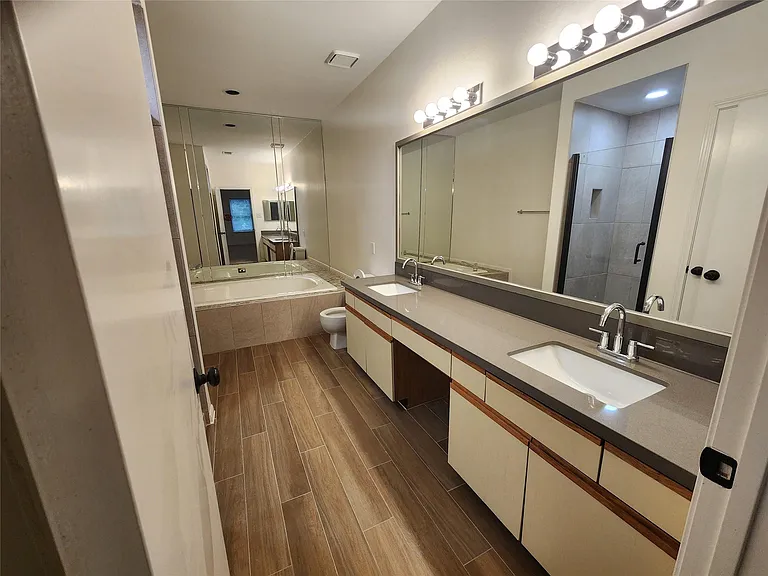 3130 Holly Hall St #3130 — Photo 10