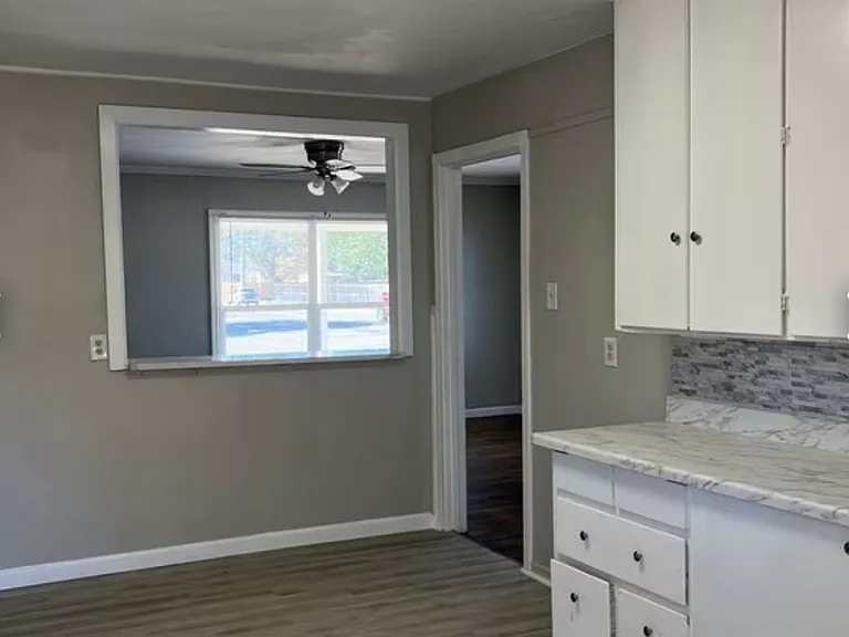 3401 S Van Buren St #5 — Photo 2